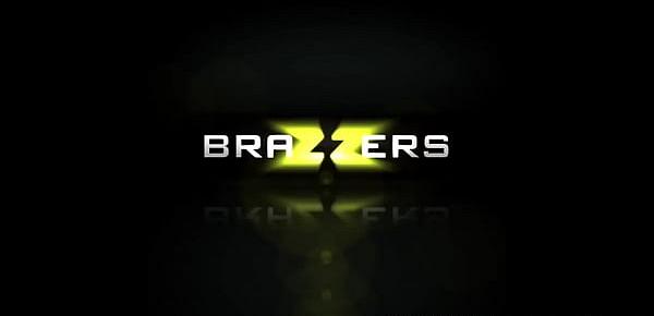  Brazzers - Big Wet Butts - (Candice Dare, Michael Vegas, Toni Ribas)